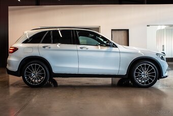 Mercedes-Benz GLC 220d 4MATIC AMG Line - ČR, servis - 4