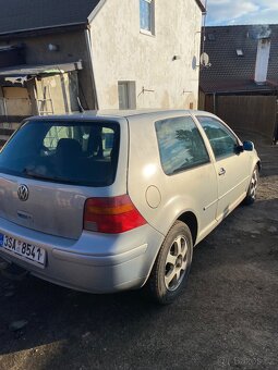 Golf 4 - 4