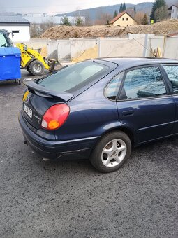 Toyota Corolla - 4