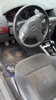 Opel Astra H 1.6 - 4