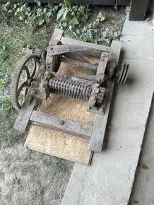 Řezačka na Kopřivy včetně motoru - 4