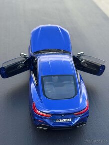 BMW predam zberatelske modely. Mierka 1:18. - 4