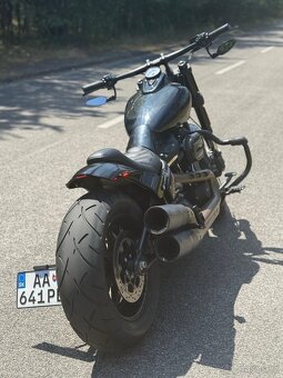 HARLEY DAVIDSON FAT BOB 107 - 4