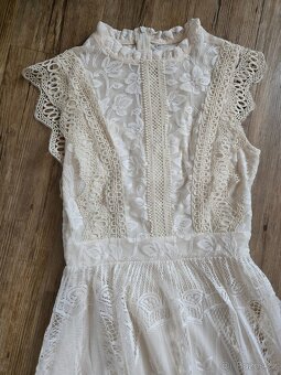 Romantické krajkové šaty – veľkosť XS - 4