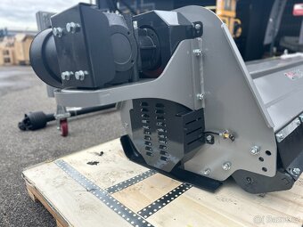 Příkopový mulčovač za traktor JANSEN AGF-200 - 4