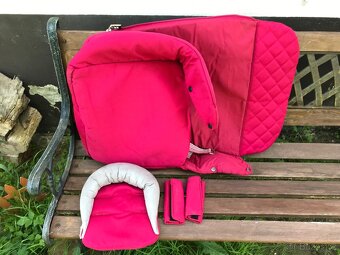 Nánožník MacLaren a opěrka hlavičky - 4