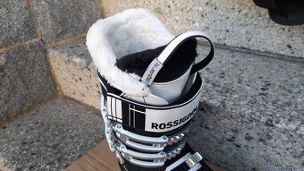 Top kvalitní lyžáky Rossignol Pure 70  24,5 cm - 4