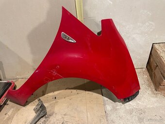 Kia Venga přední blatníky - 4