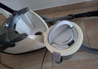 Vysavač Bosch Roxx’x - 4