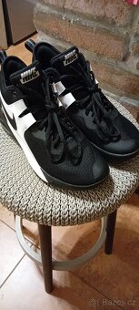 Zánovní značkové tenisky Nike  vel.40,5 - 4