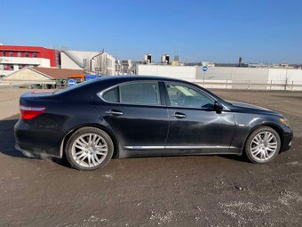 Lexus LS600h - 4