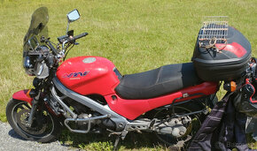 Honda NTV650 REVERE - Nová zadní guma - 4