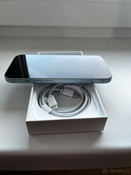 Prodám iPhone 15 128 GB – jako nový, s dokladem a zárukou - 4