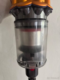 Vysavač Dyson v12 - 4