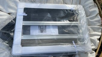 Nové karavanové okno Belluna 500x350 mm - 4