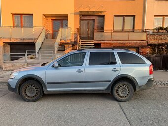 Škoda Octavia Combi Scout 1,8 TFSI (112 kW) na náhradní díly - 4