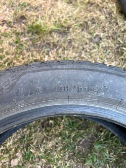 Prodam 4 ks letnich pneu 225/45 R17 Bridgestone Turanza - 4