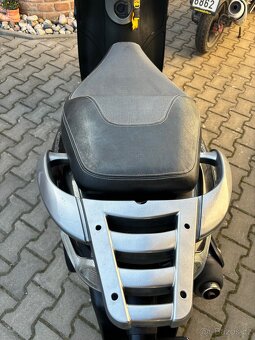 Piaggio carnaby 125 - 4