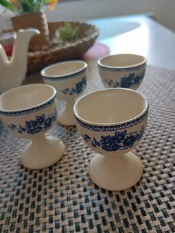 Anglický porcelán- konvice a 4 stojany na vejce - 4