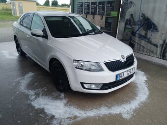Prodám škoda Octavia III 1.6 TDI 66kw - 4