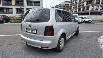 VW Touran 2.0 TDI, DSG, 7mist - 4