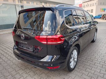 VW Touran Highline 2.0TDI 110kW DSG r.v.24 Taž. 7-míst 22tkm - 4