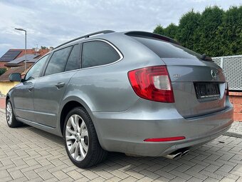 Škoda Superb Combi 2.0TDI 103Kw,06/2012,DSG,1 maj. S.Kniha - 4