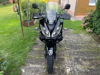 Suzuki V-STROM 1000 - 4