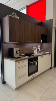 Nová kuchyňská linka Oresi rovná, z expozice. - 4