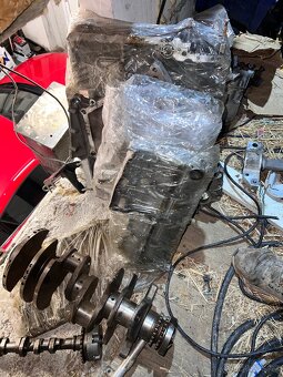 Audi r8 v8 2013 309 kw díly - 4