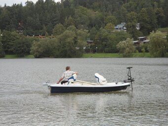 Přívlačový, rybářský člun, pramice, loď Nikol 400 - 4