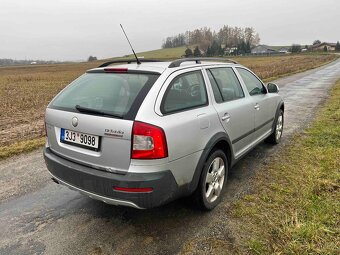 Škoda Octavia SCOUT - 4