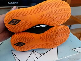 Sálové boty Umbro vel.30, 18,5 cm - 4