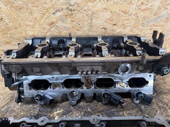 HLAVA MOTORU 2.0 FSI 06D103373AL - 4