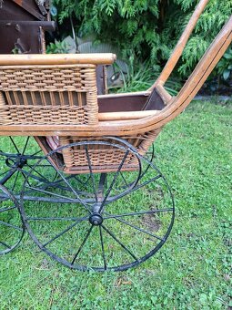 Starožitný kočárek pro panenky č. 950 - 4