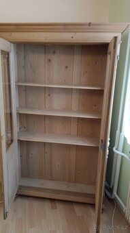 Nábytek z masivu - modřínu - 4
