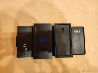 NA SERVIS Samsung Galaxy S8 / 4GB/64GB / LTE / Android 9 - 4