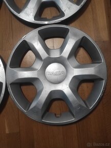 Sada 4 kusů poklic Dacia (15") - 4