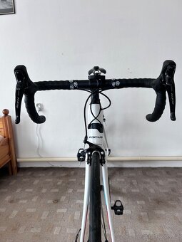 Focus Izalco Race 9.7 - silniční kolo - 4