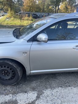 Toyota Avensis t25 2008 110kw 2.2 d4d - 4