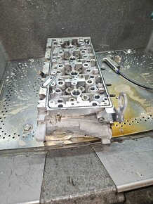 HLAVA 2,0 TDI 110KW - 135 KW SKODA / VW - 4
