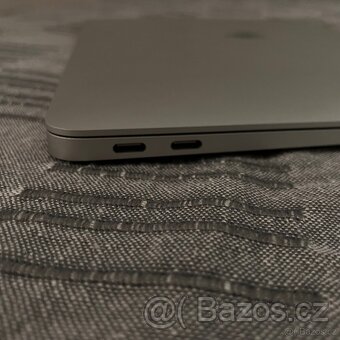 MacBook Air 2018 SPĚŠNÉ - 4