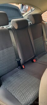 Prodám škoda octavia 2 1.9-tdi-77kw r.v.2007 - 4