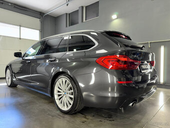 BMW Rad 5 Touring 530d xDrive LUXURY LINE - 4