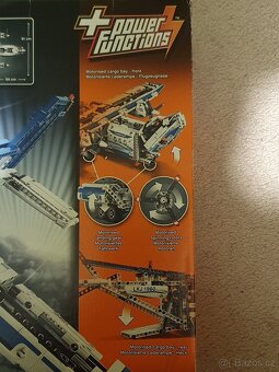 Lego technic - nákladní letadlo - 4