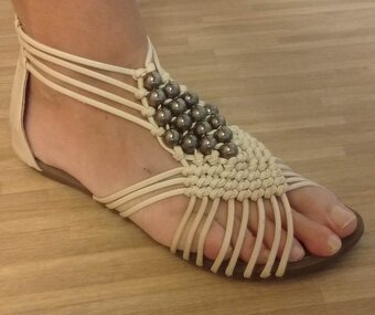 dámské páskové boty vel.39 - 4