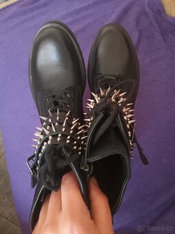 DÁMSKÉ KOŽENÉ BOTY INUOVO-VEL.40 - 4