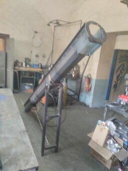 ŠNEKOVY DOPRAVNIK - 4