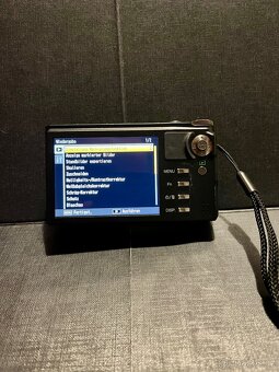 Ricoh CX2 – 9MPx, 10,7× Zoom, Makro 1 cm - 4