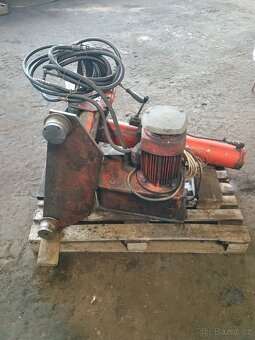 Jámový zvedák - 4